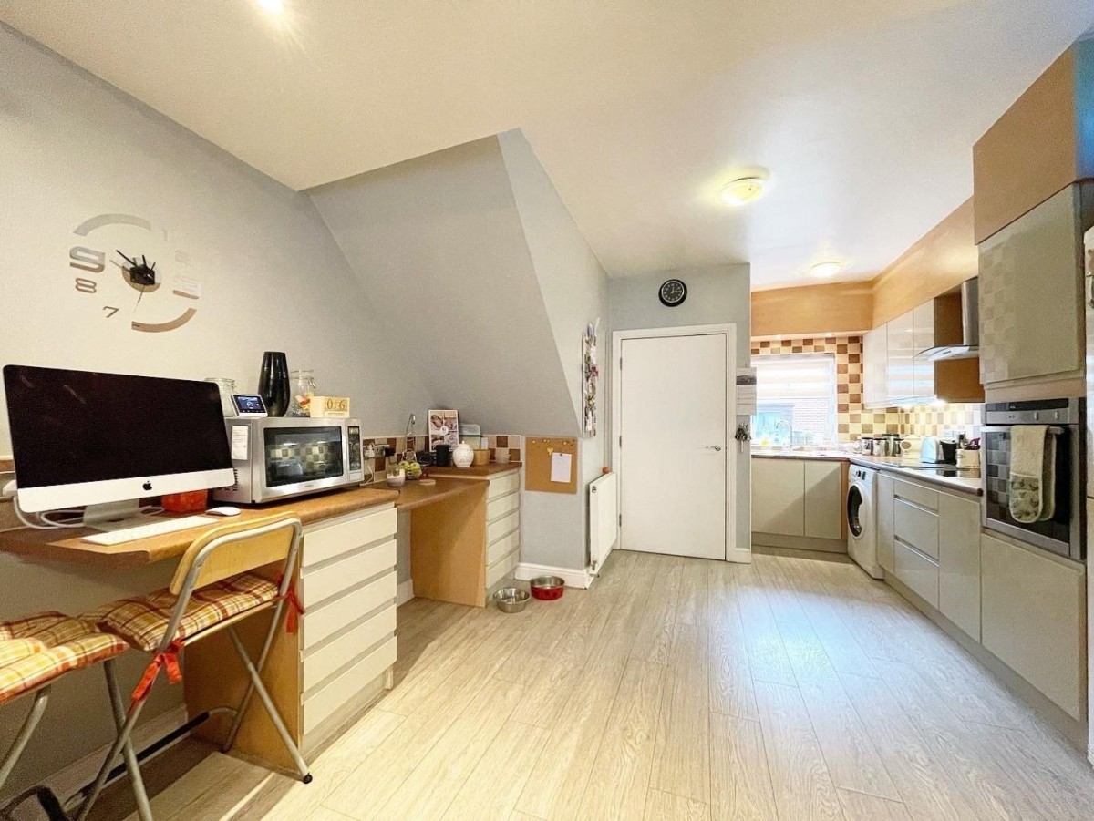 Main Street, South Hiendley, Barnsley, S72 9BU