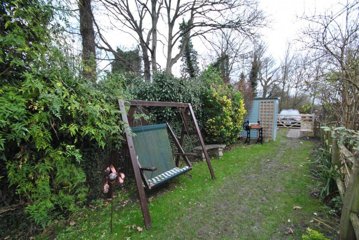 Victoria Cottages, Cottered, Buntingford, Hertfordshire, SG9 9QN