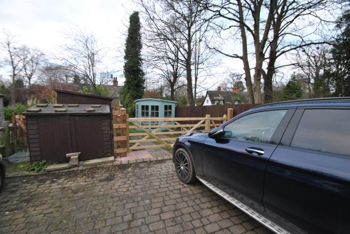 Victoria Cottages, Cottered, Buntingford, Hertfordshire, SG9 9QN