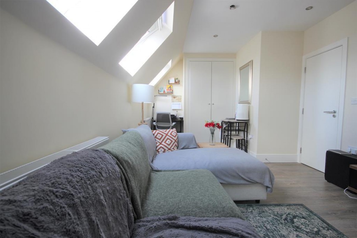 London Road, East Grinstead, RH19