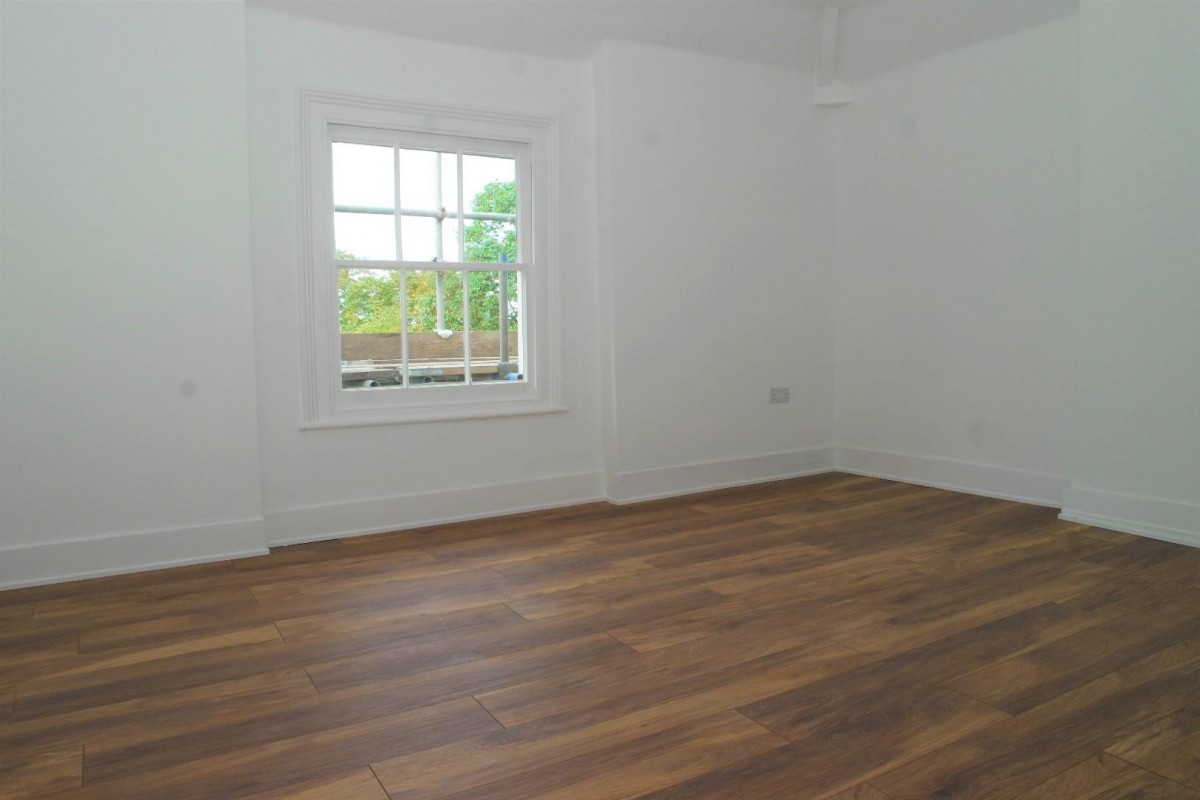 112 Burnt Ash Hill, Lee, London, SE12 0HT