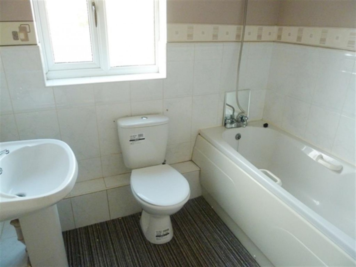 Lawnwood Drive, Goldthorpe, Rotherham, S63 9GD