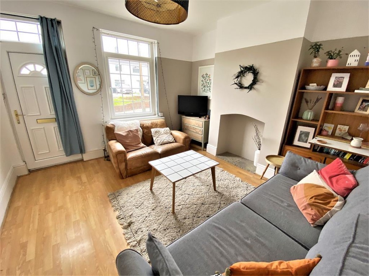 Dearne Road, Bolton-upon-Dearne, Rotherham, S63 8JT