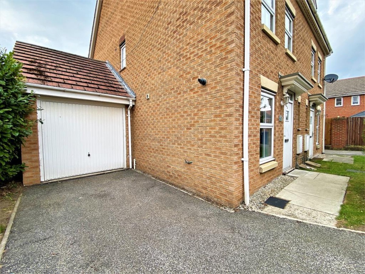 Town Lands Close, Wombwell, Barnsley, S73 0BQ