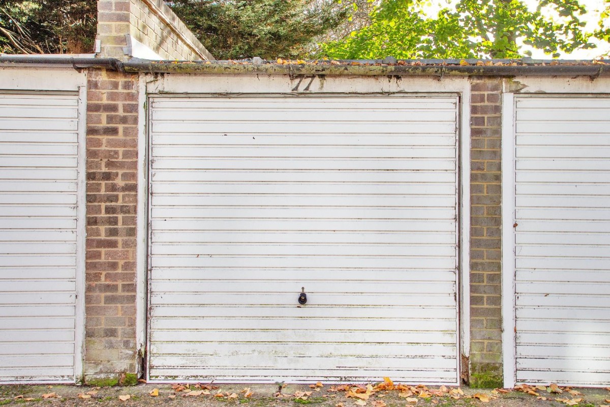 Manor Road, Sidcup, Kent, DA15 7HU