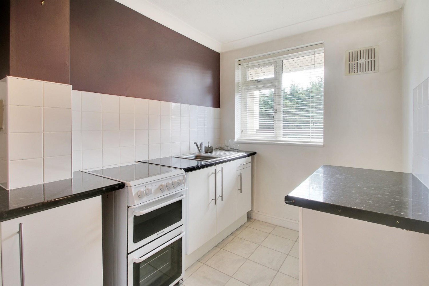 Manor Road, Sidcup, Kent, DA15 7HU