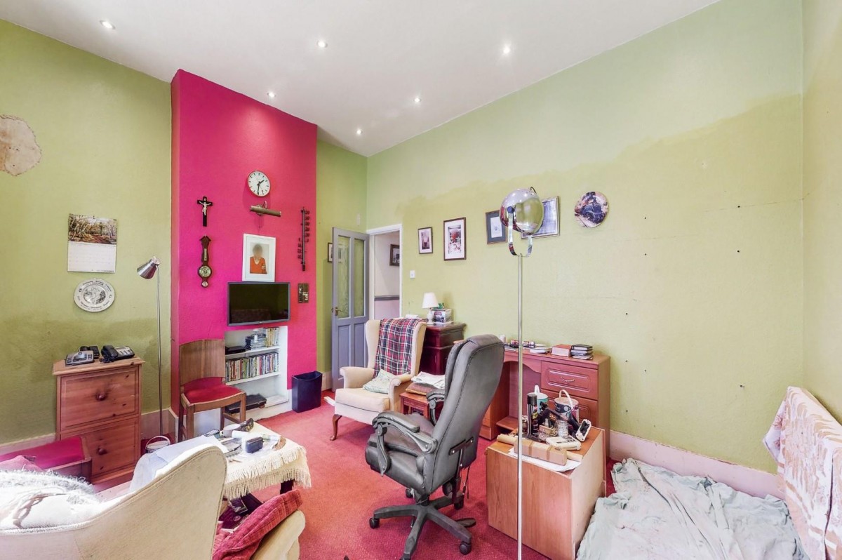 Murray Road, London W5 4DA