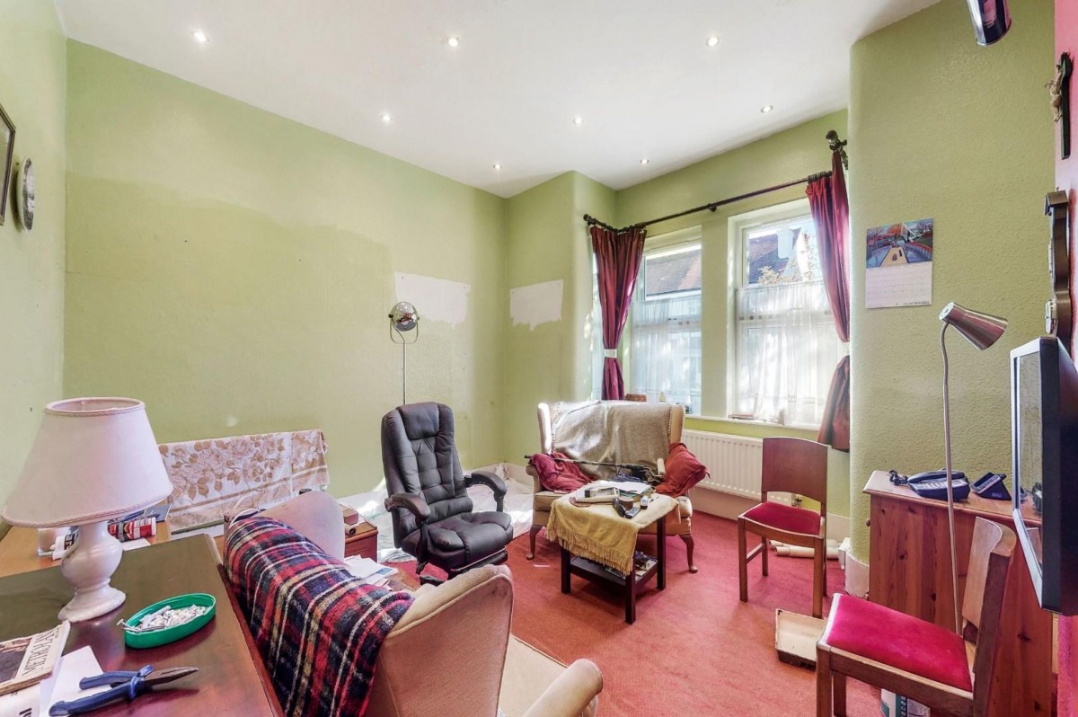 Murray Road, London W5 4DA