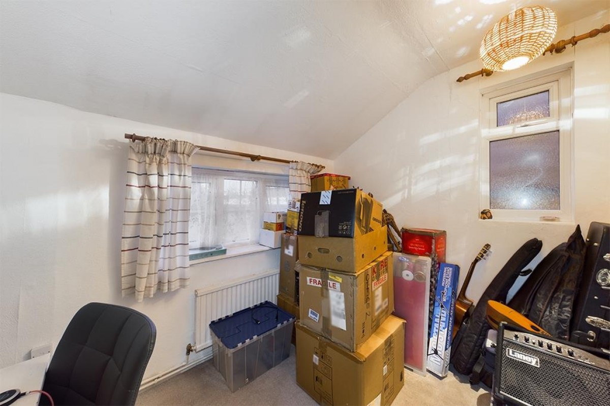 High Street, Botley - Virtual Viewing Link Attached