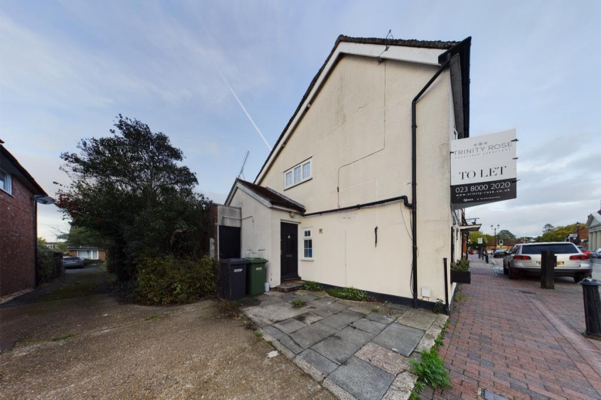 High Street, Botley - Virtual Viewing Link Attached