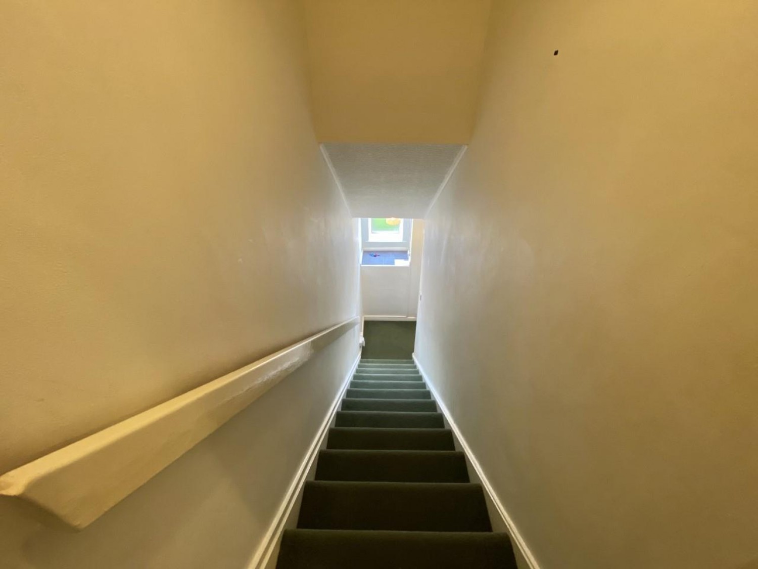 Landseer Court, Raeburn Road, Hayes, UB4 8PL