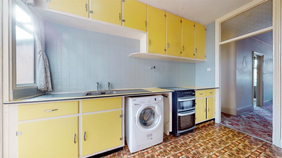 Meadow Road, Gravesend, DA11 7LR