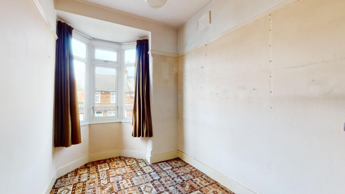 Meadow Road, Gravesend, DA11 7LR