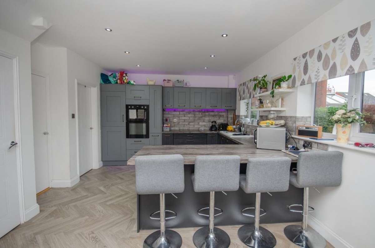 Colliers Break, Emersons Green, Bristol, BS16 7EB