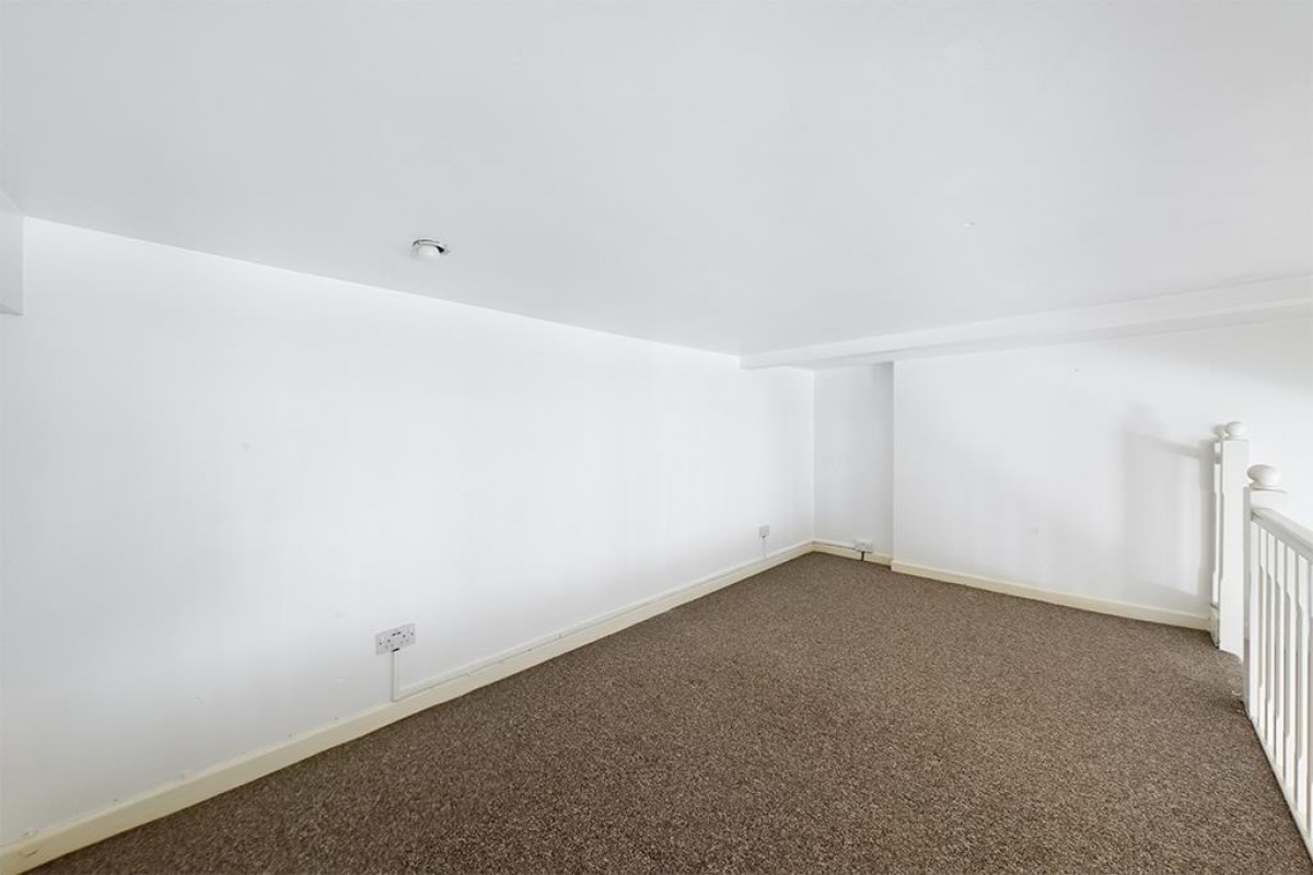 Millbrook Road West - Mezzanine Level