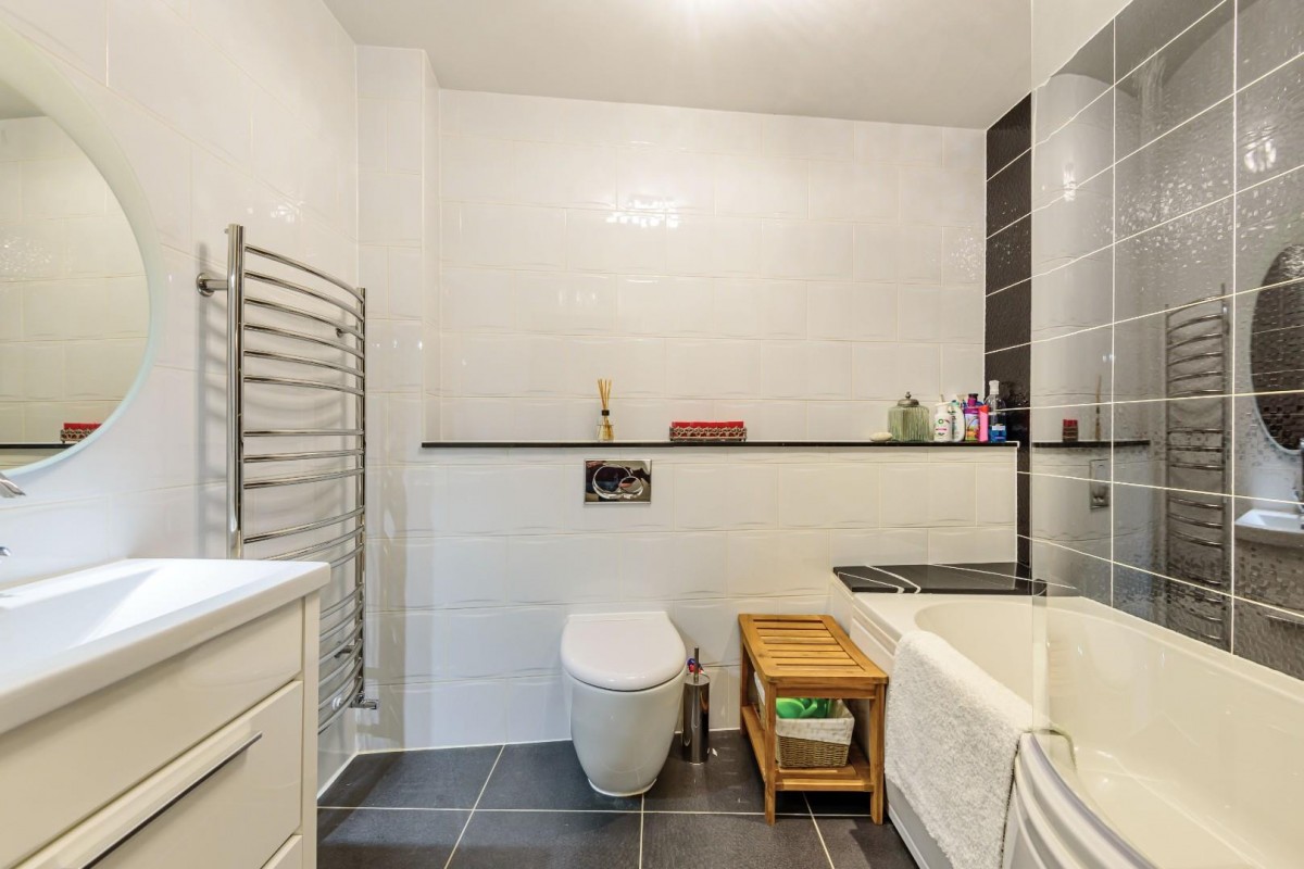 15 Riverview Court, Bridge Street, Hereford, HR4 9BQ