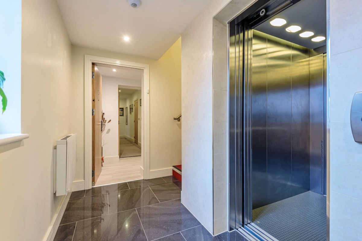 15 Riverview Court, Bridge Street, Hereford, HR4 9BQ