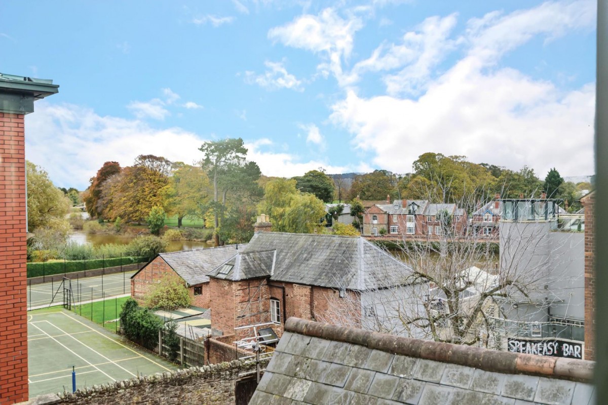 15 Riverview Court, Bridge Street, Hereford, HR4 9BQ