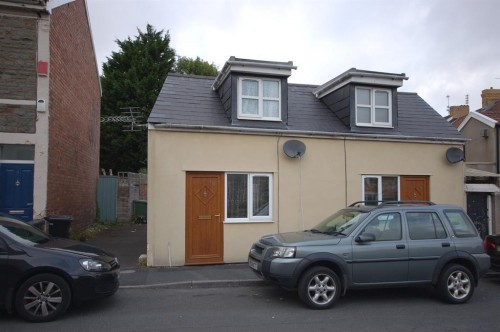 Kennington Avenue, Kingswood, Bristol, BS15 1SH