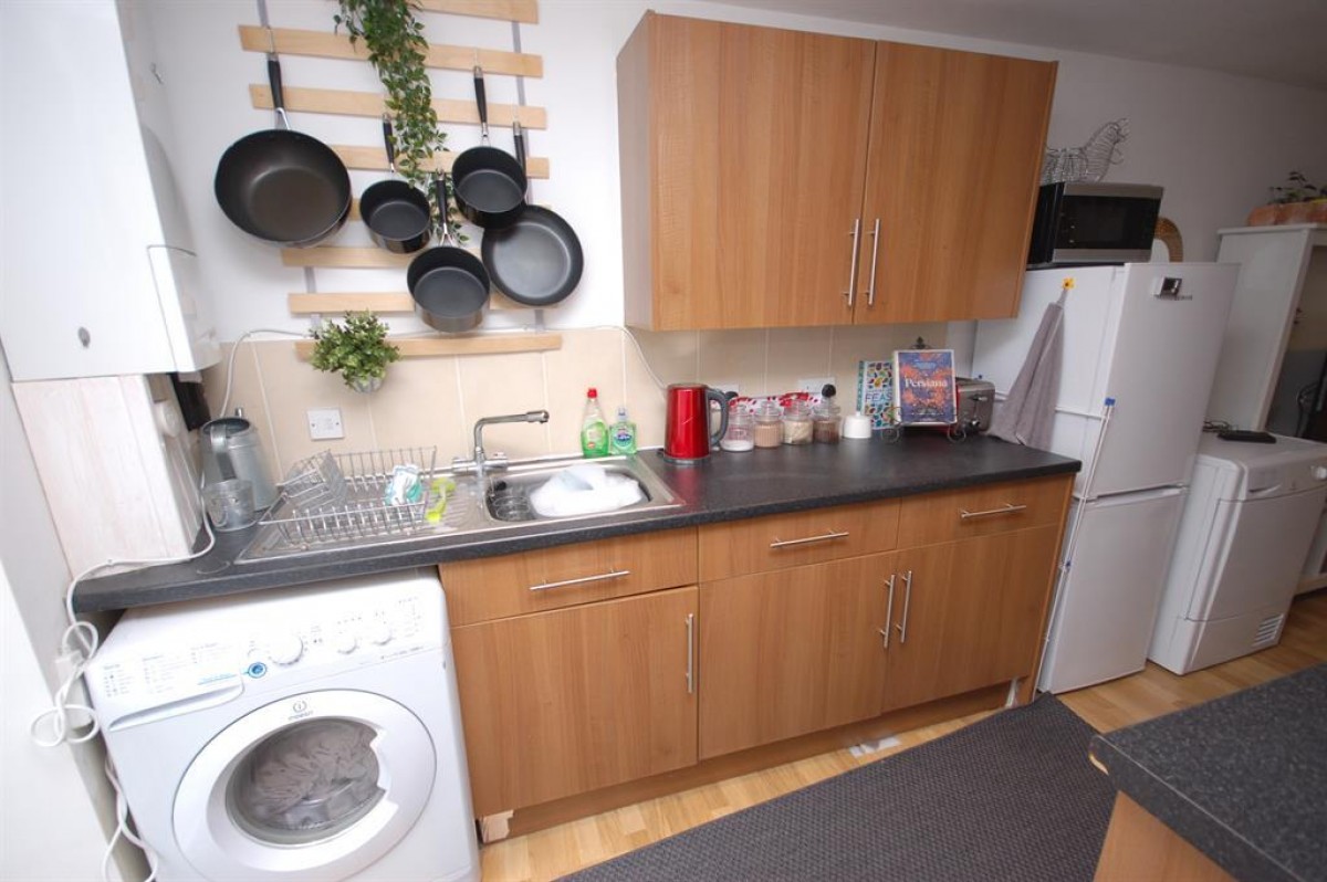 Kennington Avenue, Kingswood, Bristol, BS15 1SH