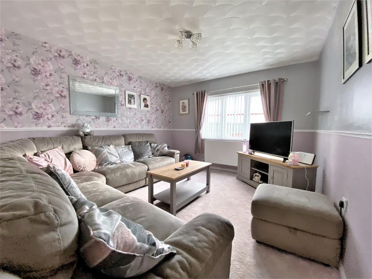 Carr Field Lane, Bolton Upon Dearne, Rotherham, S63 8EU