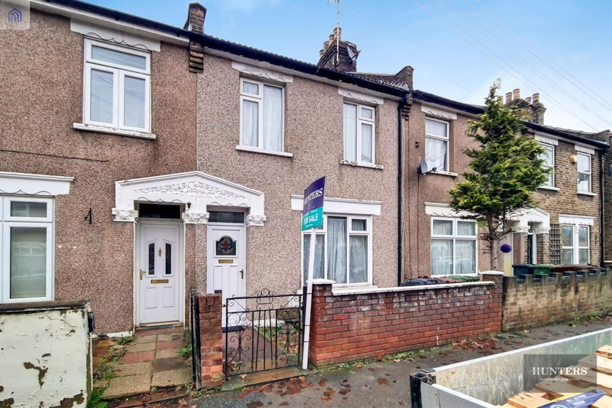 Heath Road, Chadwell Heath, RM6