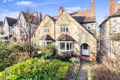 Shaftesbury Avenue, Roundhay, Leeds