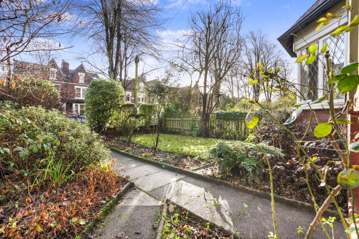 Shaftesbury Avenue, Roundhay, Leeds