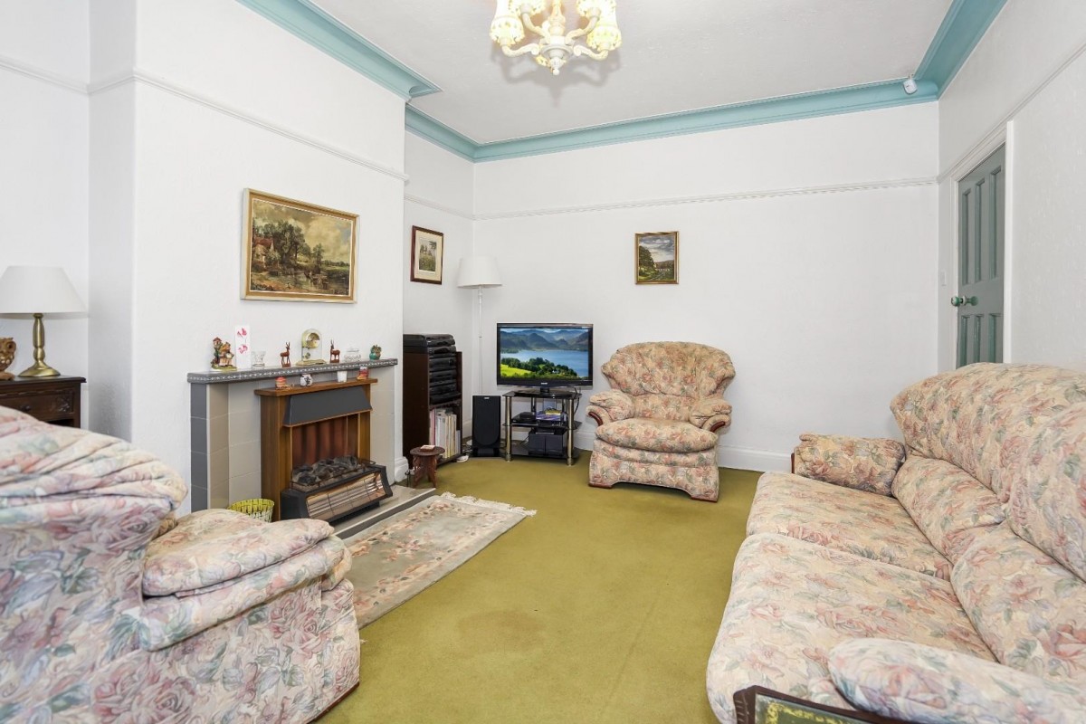 Shaftesbury Avenue, Roundhay, Leeds