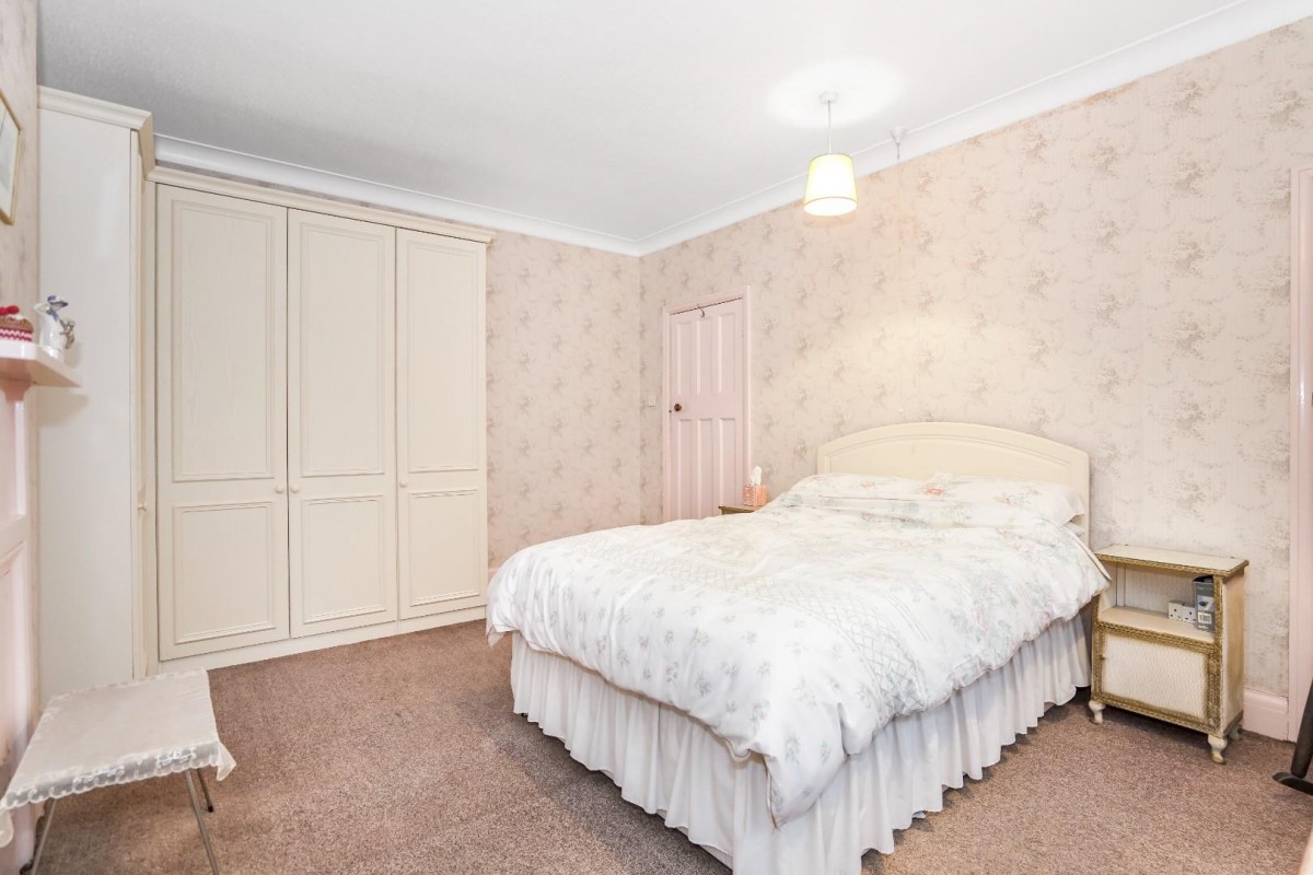 Shaftesbury Avenue, Roundhay, Leeds