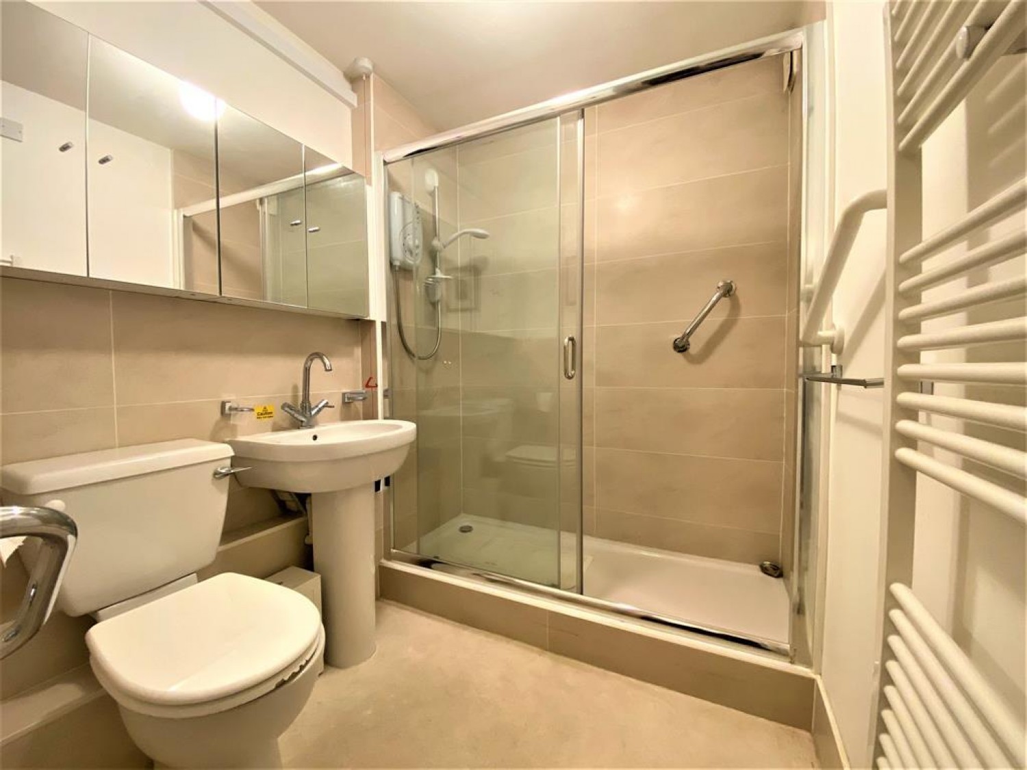 Westcombe Lodge Drive , Hayes, UB4 8HQ