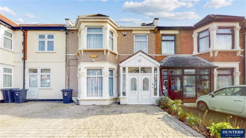 Pembroke Road, Seven Kings, IG3