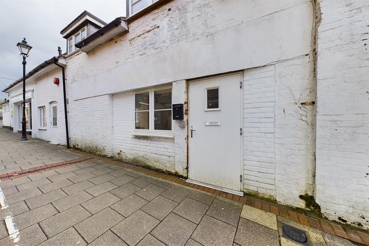 64 High Street, Andover, Hampshire