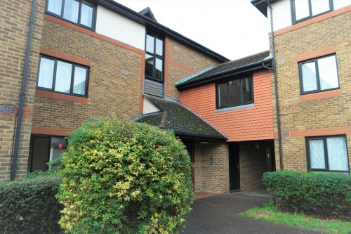 St. James Lane, Greenhithe