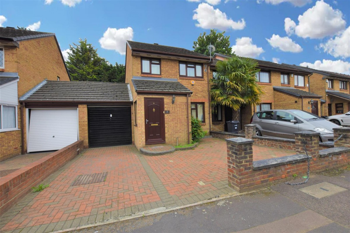 Palmer Road, Dagenham, RM8