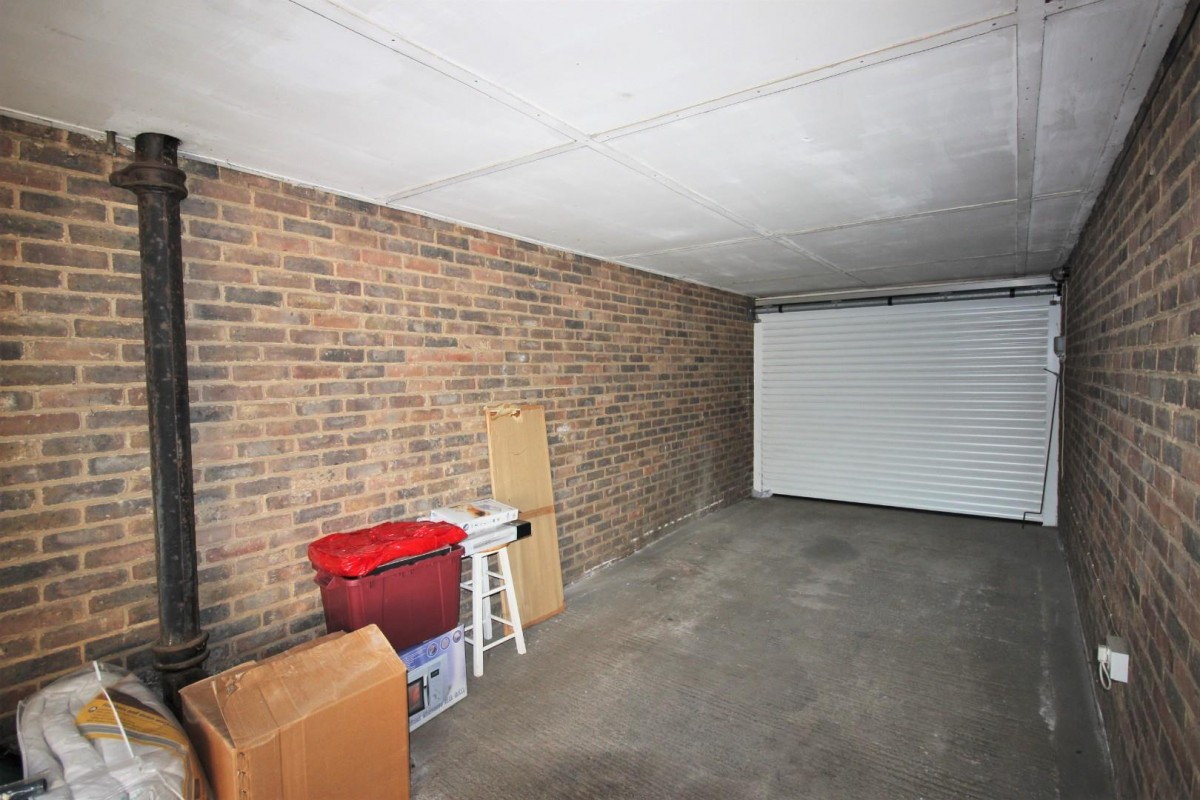 St Martins Close, DA18 4DZ