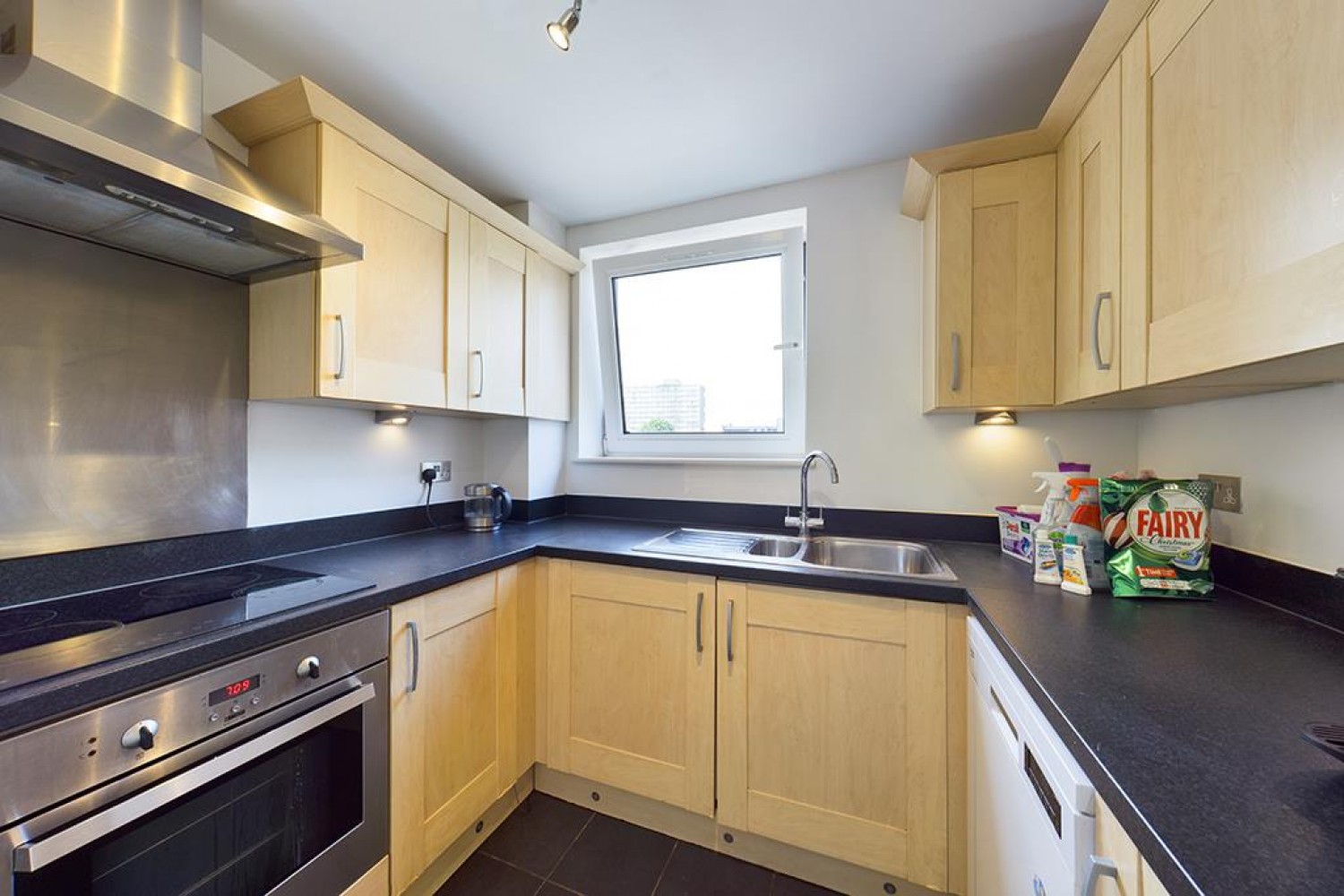 Flat 15, Kimber House, Southampton, Hampshire