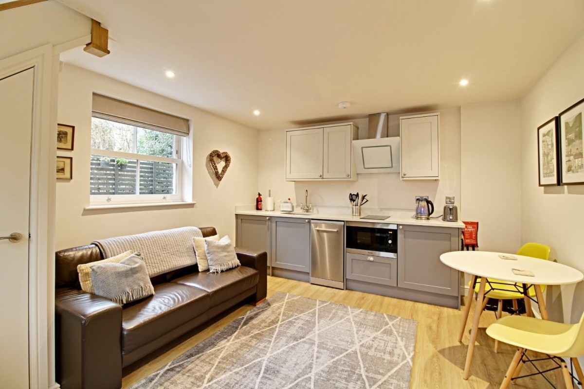 Parish Ghyll Road, Ilkley, LS29