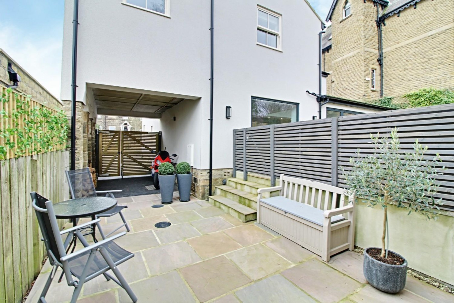 Parish Ghyll Road, Ilkley, LS29