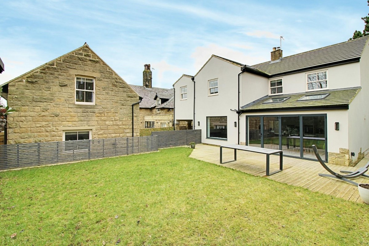 Parish Ghyll Road, Ilkley, LS29