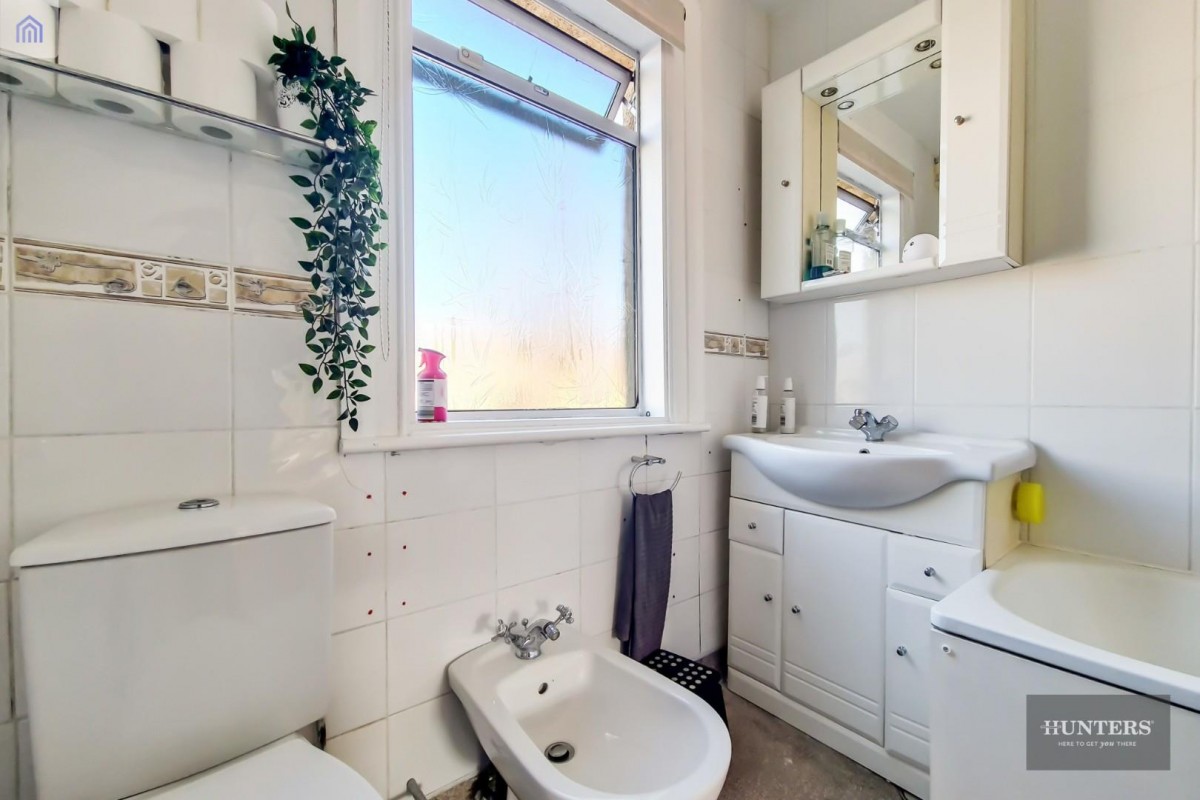 Heath Road, Chadwell Heath, RM6