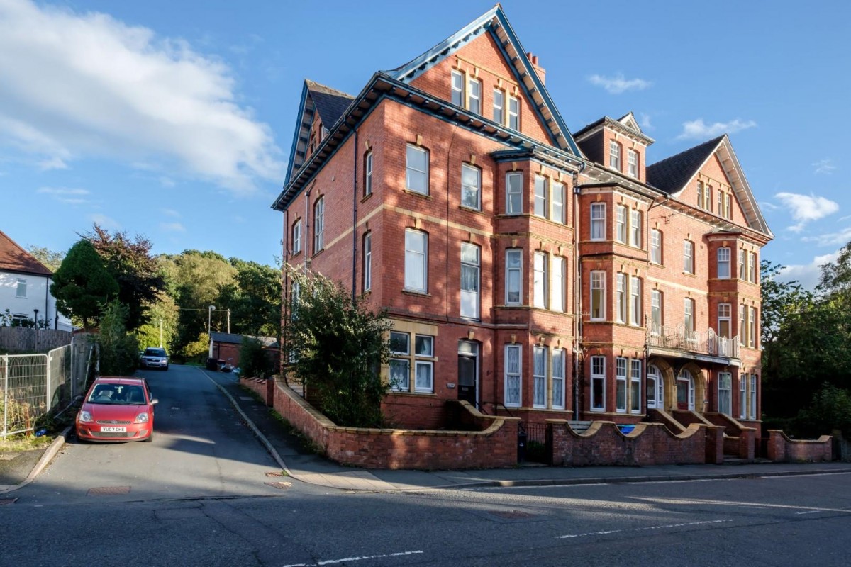 Temple Street, Llandrindod Wells