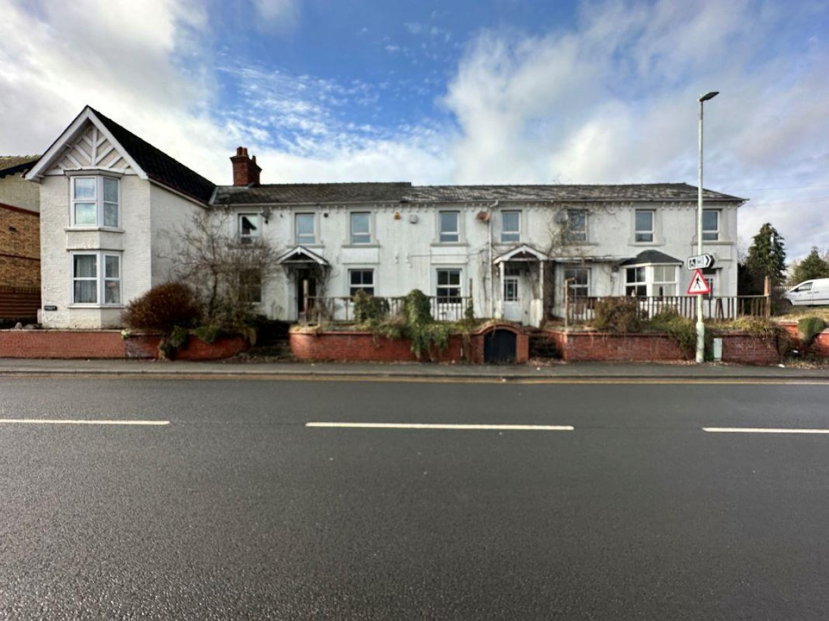 Ridgebourne Inn, Wellington Road, Llandrindod Wells Hunters Estate