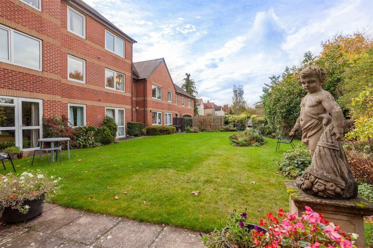 Diamond Court ,153 Banbury Road, OX2 7AA