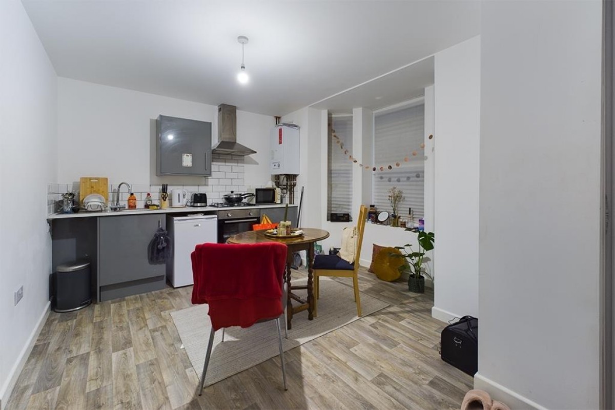 Eastleigh - Virtual Tour Link & Floorplan Attached