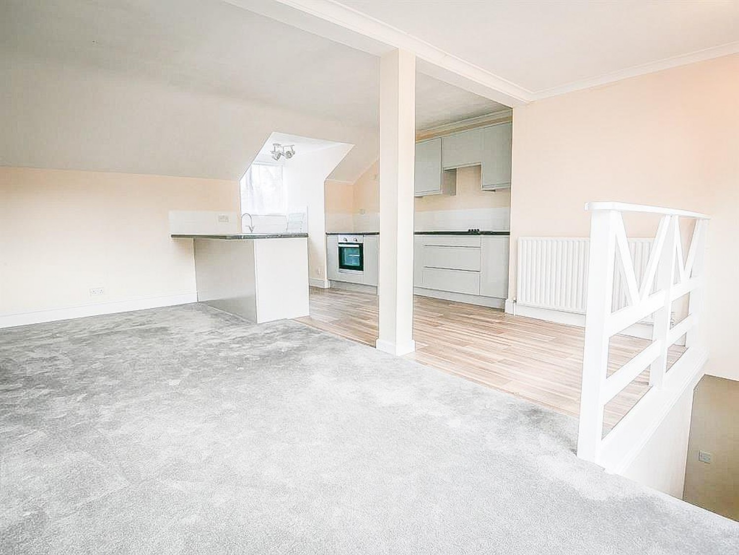 Bath Road, Brislington, Bristol, BS4 3LE