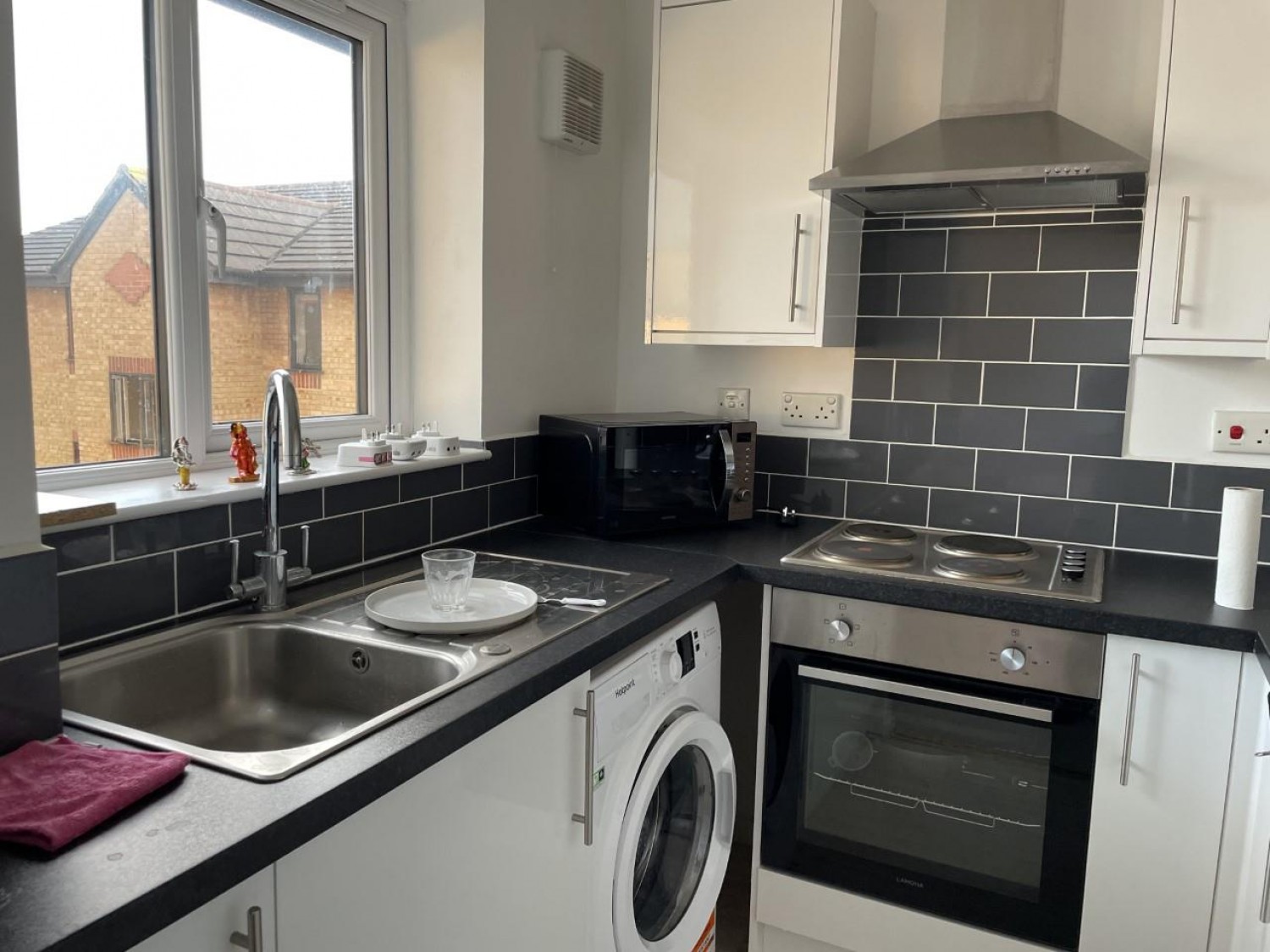 Dehavilland Close, Northolt