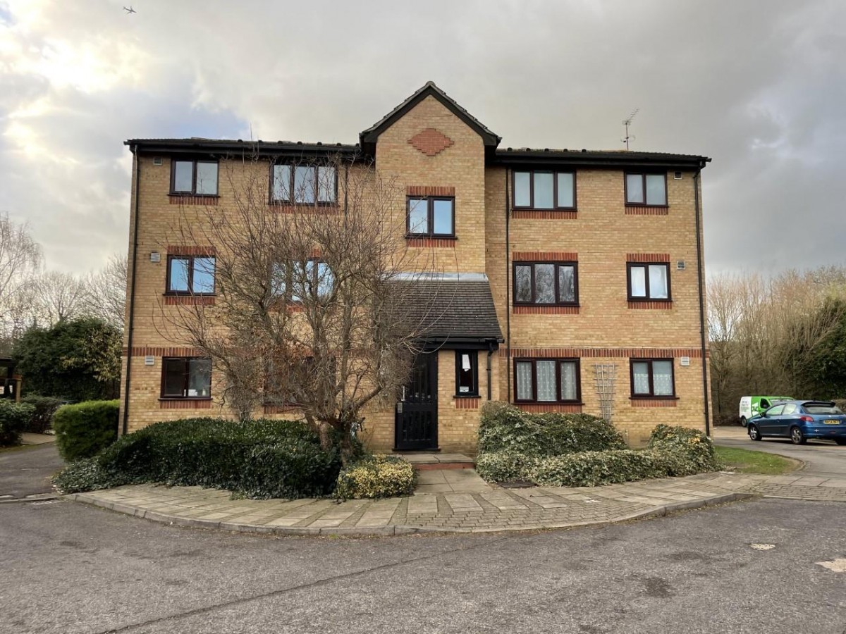 Dehavilland Close, Northolt