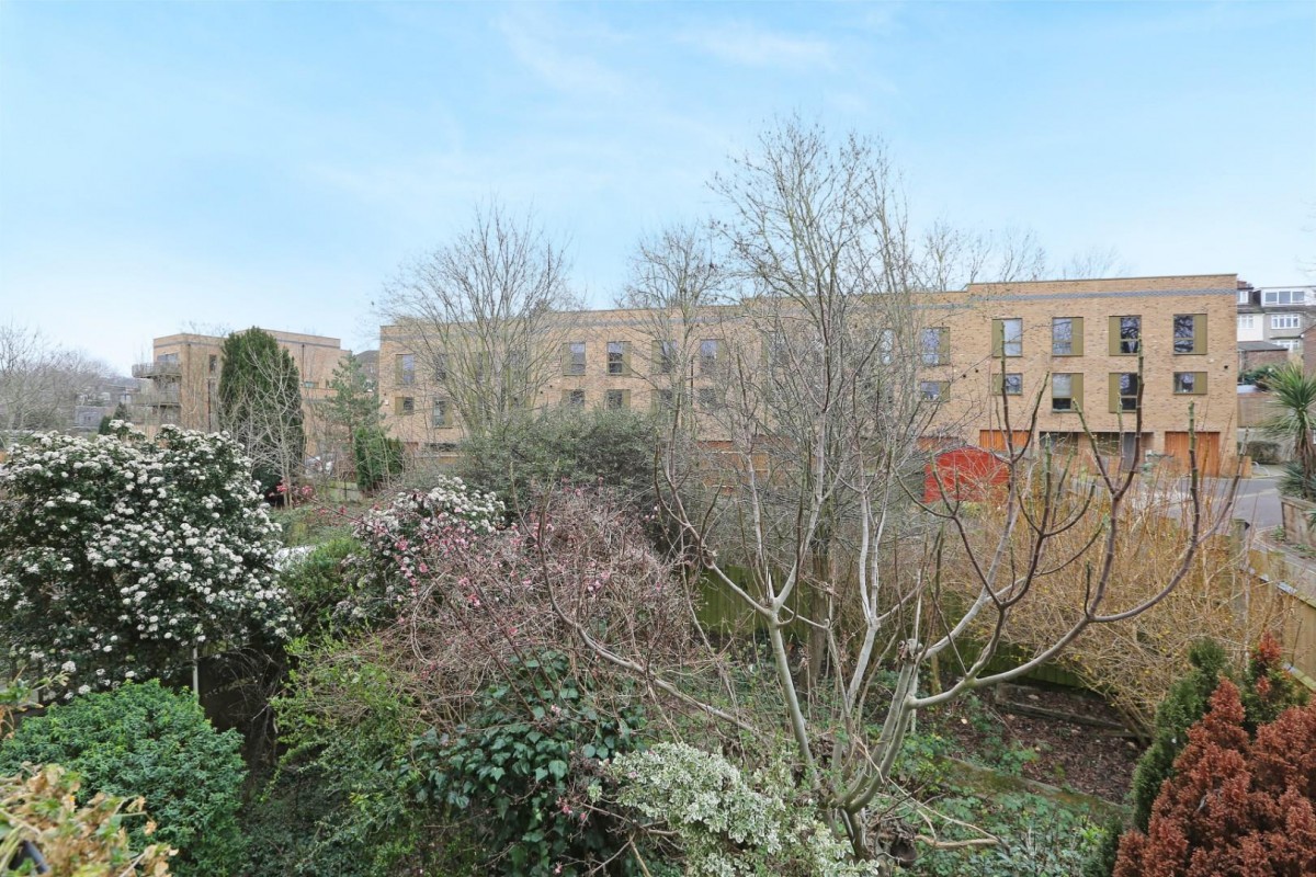 Wood Vale, Honor Oak, SE23