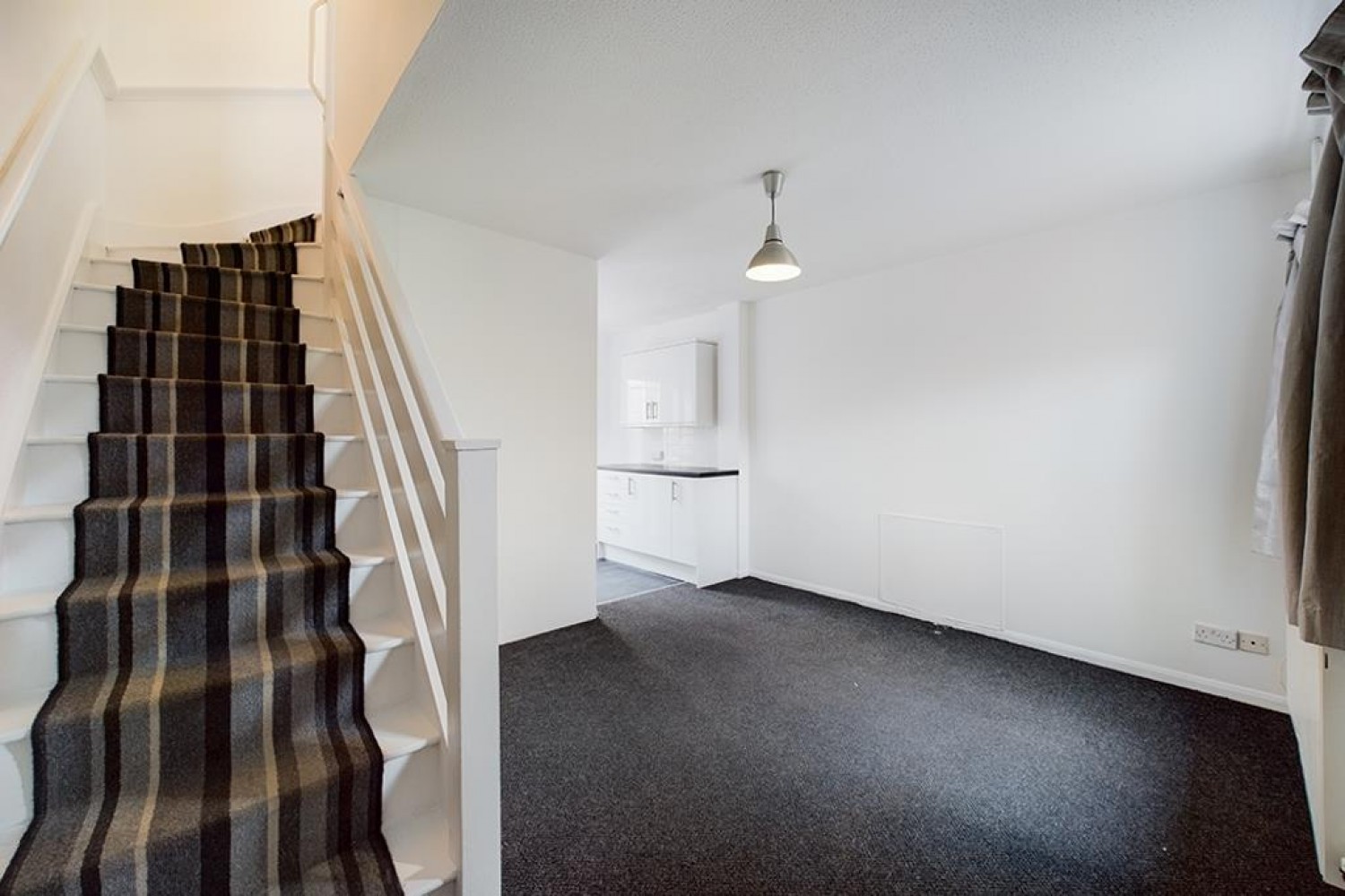 One Bedroom House - Pet Considered